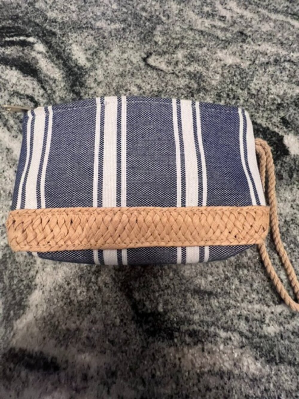 Sun 'N' Sand cosmetic bag nautical blue white vacation themed‎ woven raffia trim
